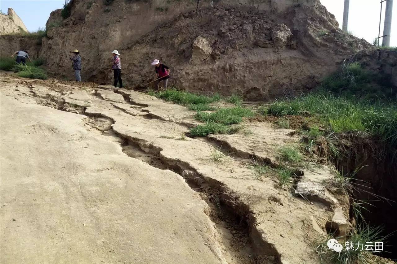 云南:临沧公路局全力抢修水毁路段保畅通--路桥管养--资讯--路桥网" href="https://www.veer.com/photo/320078819?utm_source=baidu&utm_medium=imagesearch&chid=902